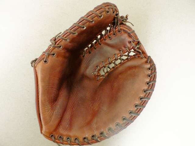 George McQuinn Rawlings T80 Basemitt Front